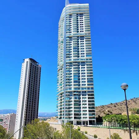 Torre Lugano Levante アパート ベニドルム